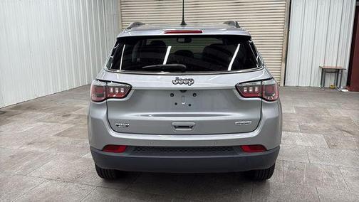 Billet Silver Metallic Clearcoat 2018 Jeep Compass Latitude