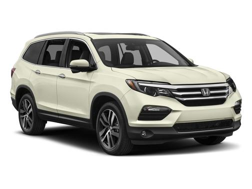 Diamond White 2017 Honda Pilot Touring