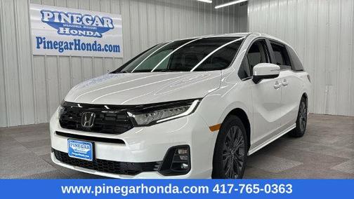 Platinum White Pearl 2027 Honda Odyssey Touring