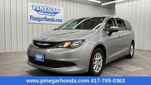 2017 Chrysler Pacifica LX