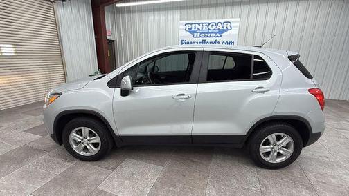 2022 Chevrolet Trax LS