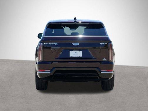 2025 Cadillac Escalade IQ Luxury