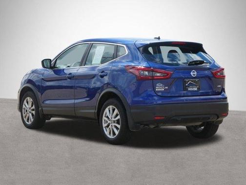 2022 Nissan Rogue Sport S