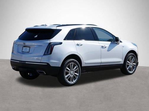 2025 Cadillac XT5 Sport