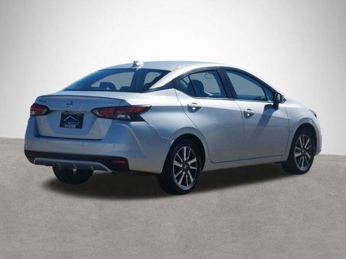 2021 Nissan Versa 1.6 SV