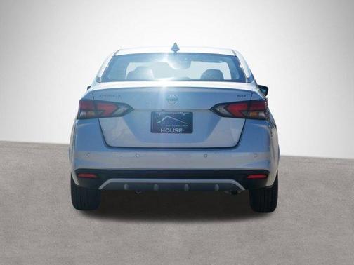 2021 Nissan Versa 1.6 SV