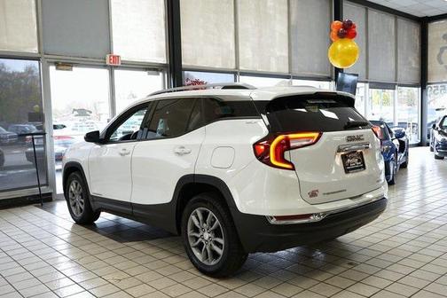 2022 GMC Terrain SLT
