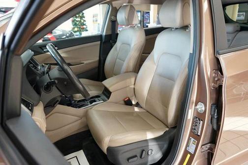 2017 Hyundai TUCSON SE Plus