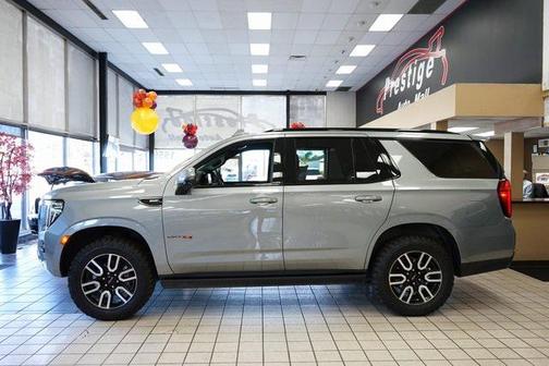 2023 GMC Yukon 4WD AT4