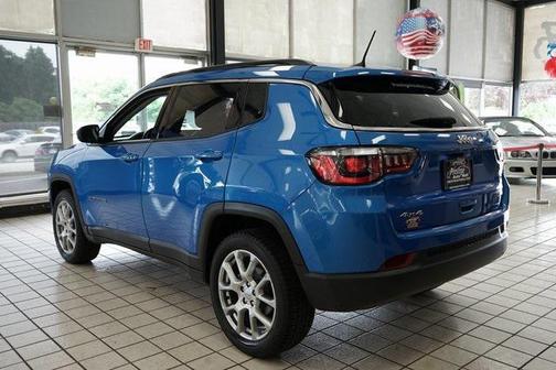 2022 Jeep Compass Latitude Lux