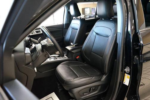 Agate Black Metallic 2023 Ford Explorer Limited