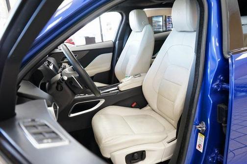 2017 Jaguar F-PACE First Edition