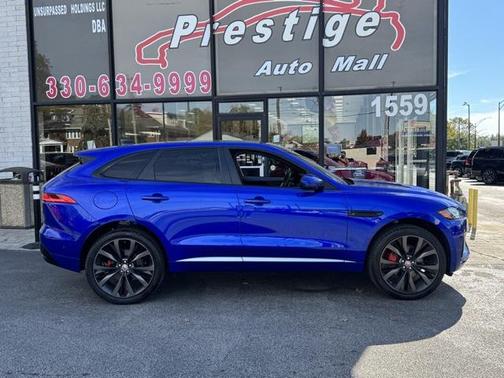 2017 Jaguar F-PACE First Edition