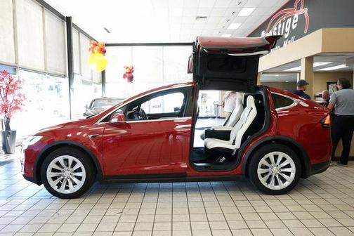 2018 Tesla Model X 75D