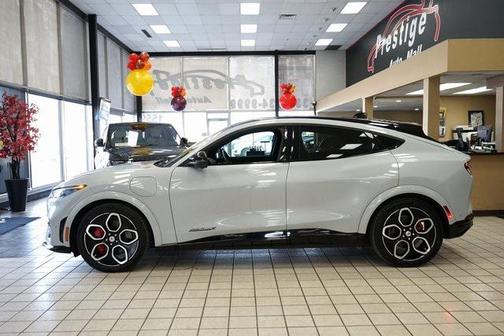 2022 Ford Mustang Mach-E GT