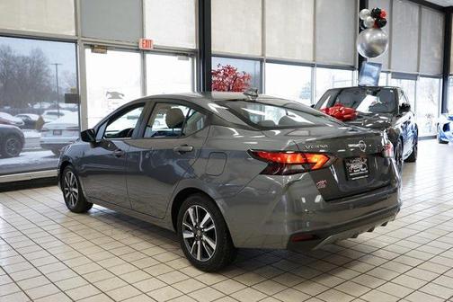 2021 Nissan Versa 1.6 SV