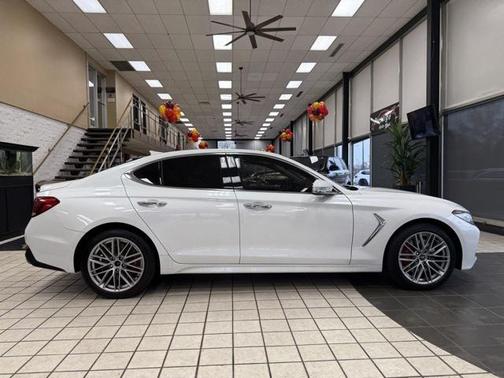 2020 Genesis G70 2.0T