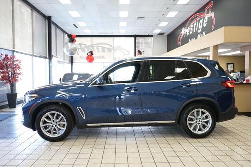 Phytonic Blue Metallic 2021 BMW X5 xDrive40i