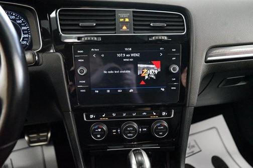 2018 Volkswagen Golf R 2.0T DSG