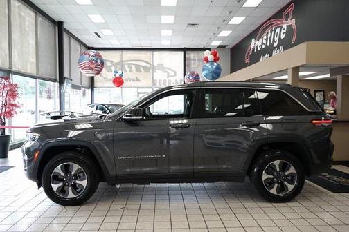 2022 Jeep Grand Cherokee 4xe Base