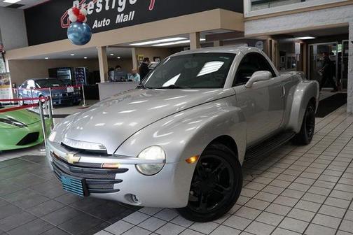 2004 Chevrolet SSR Base