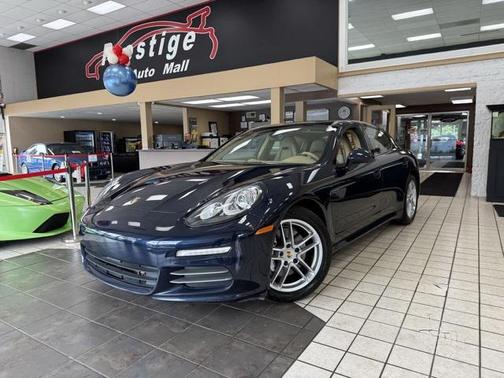 2016 Porsche Panamera 4 Edition