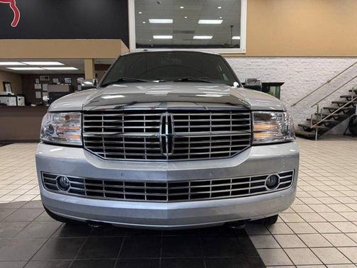 2014 Lincoln Navigator Base