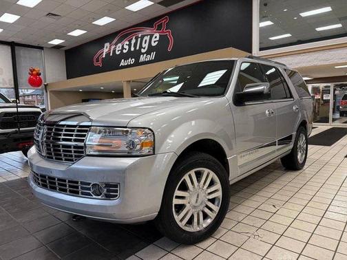 2014 Lincoln Navigator Base