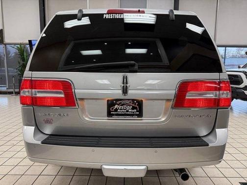 2014 Lincoln Navigator Base