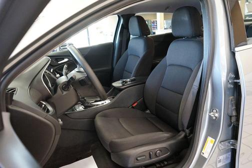 Sterling Gray Metallic 2023 Chevrolet Malibu 1LS