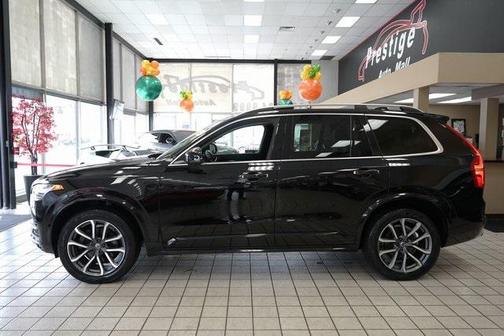 2019 Volvo XC90 T5 Momentum