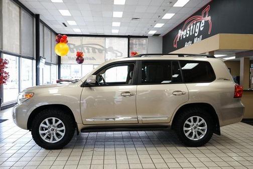 2014 Toyota Land Cruiser Base
