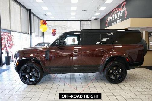 2023 Land Rover Defender 130 X-Dynamic SE