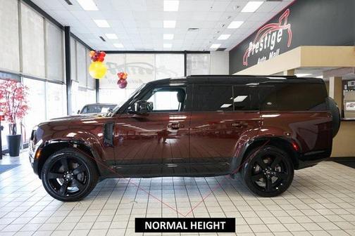 2023 Land Rover Defender 130 X-Dynamic SE
