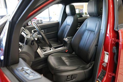 Firenze Red Metallic 2018 Land Rover Discovery Sport HSE