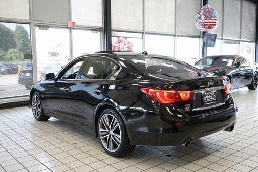 2015 INFINITI Q50 Sport