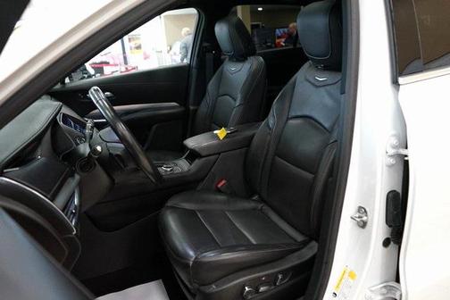 2021 Cadillac XT4 Premium Luxury