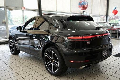 2020 Porsche Macan Base