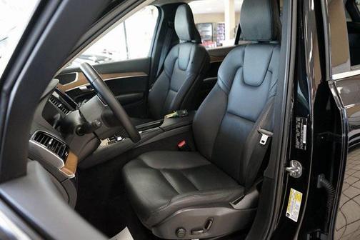 2023 Volvo XC90 B6 Plus 7-Seater