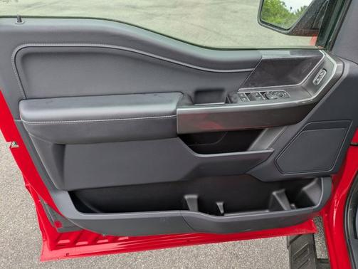 RACE RED 2022 Ford F-150 XLT