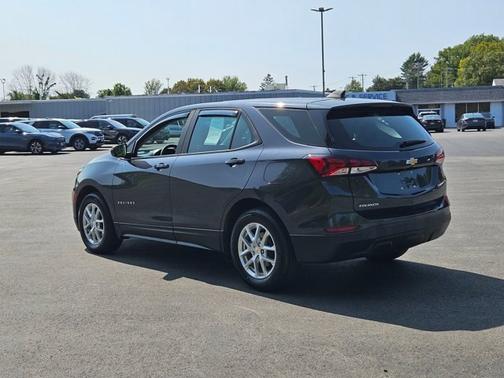 2022 Chevrolet Equinox LS