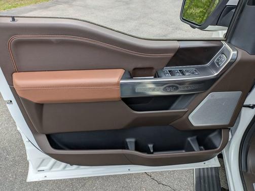 STAR WHITE METALLIC TRICOAT 2024 Ford F-150 KING RANCH