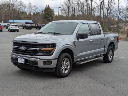 ICONIC SILVER METALLIC 2025 Ford F-150 XLT