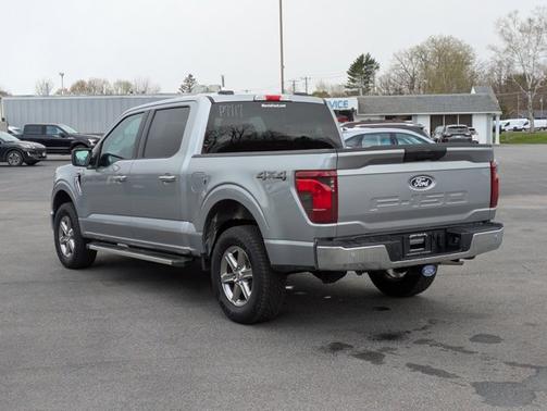 ICONIC SILVER METALLIC 2025 Ford F-150 XLT
