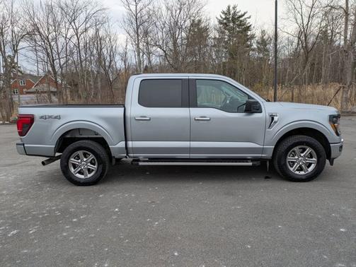 ICONIC SILVER METALLIC 2025 Ford F-150 XLT