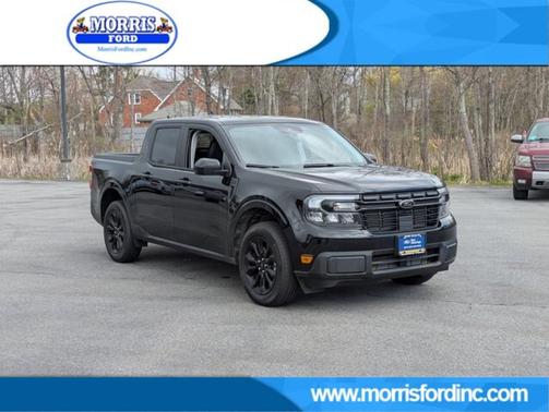 SHADOW BLACK 2024 Ford Maverick LARIAT