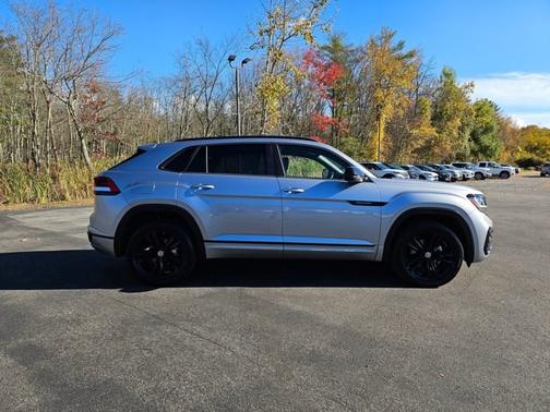 2023 Volkswagen Atlas Cross Sport 3.6 V6 SEL R-LINE BLACK