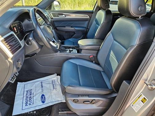 2023 Volkswagen Atlas Cross Sport 3.6 V6 SEL R-LINE BLACK