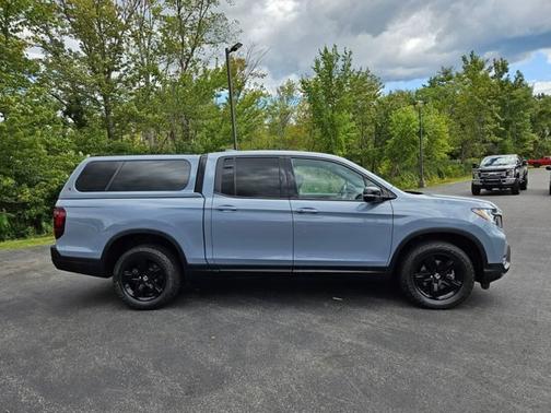 2022 Honda Ridgeline BLACK EDITION