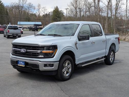 SPACE WHITE METALLIC 2025 Ford F-150 XLT